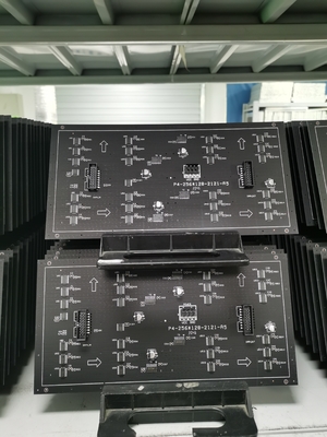 860 سی دی دیجیتال ساینیج دیوار 1920 هرتز P4 تبلیغات دیواری LED 320 * 160 میلی متر
