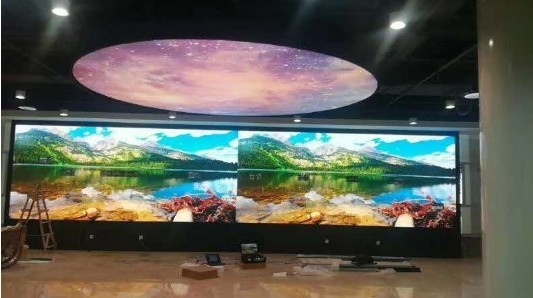 صفحه نمایش LED تمام رنگی داخلی 320*160 میلی متری 1920 هرتز تا 3840 هرتز