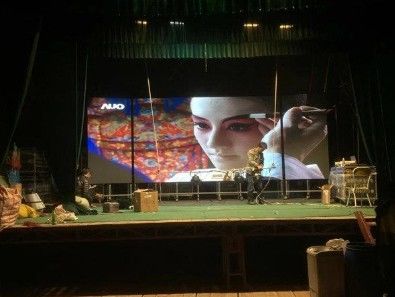 نمایشگر لونگدا در فضای باز کامل رنگی 104x104 نقطه با وضوح بالا