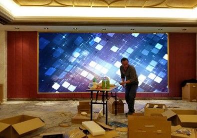صفحه نمایش LED داخلی P2.5 با پیکسل کوچک، وضوح بالا 3840 هرتز برای دفاتر شرکتی