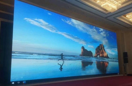 صفحه نمایش پوستر LED هوشمند P1.875 480 x 480 میلی متر 80 وات / M2 آلومینیوم ریخته گری مستقیم