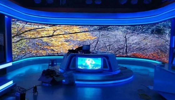 صفحه نمایش ماژول انعطاف پذیر LED 3840Hz ISO14001 نصب مکش مغناطیسی