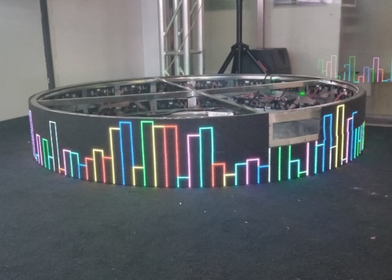 240 * 120 میلی متر LED ماژول انعطاف پذیر P4 صفحه نمایش LED تاشو 1200 هرتز