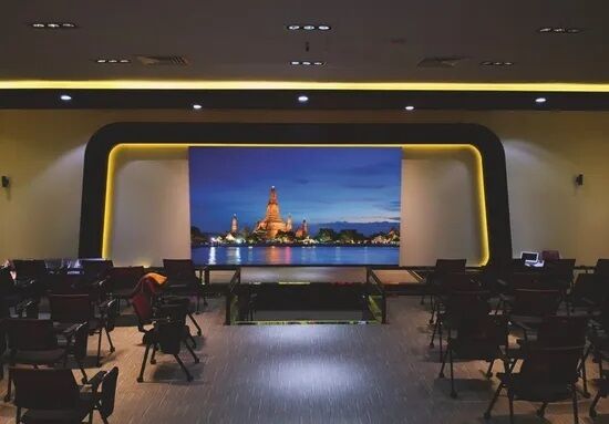 P2.5 نصب ثابت داخلی صفحه نمایش LED 3840Hz Refresh Rate زاویه دید گسترده